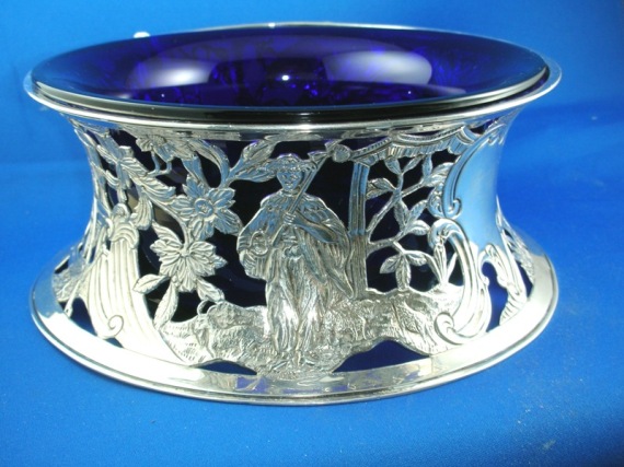 1893-irish-silver-dish-ring.jpg?w=570&h=427